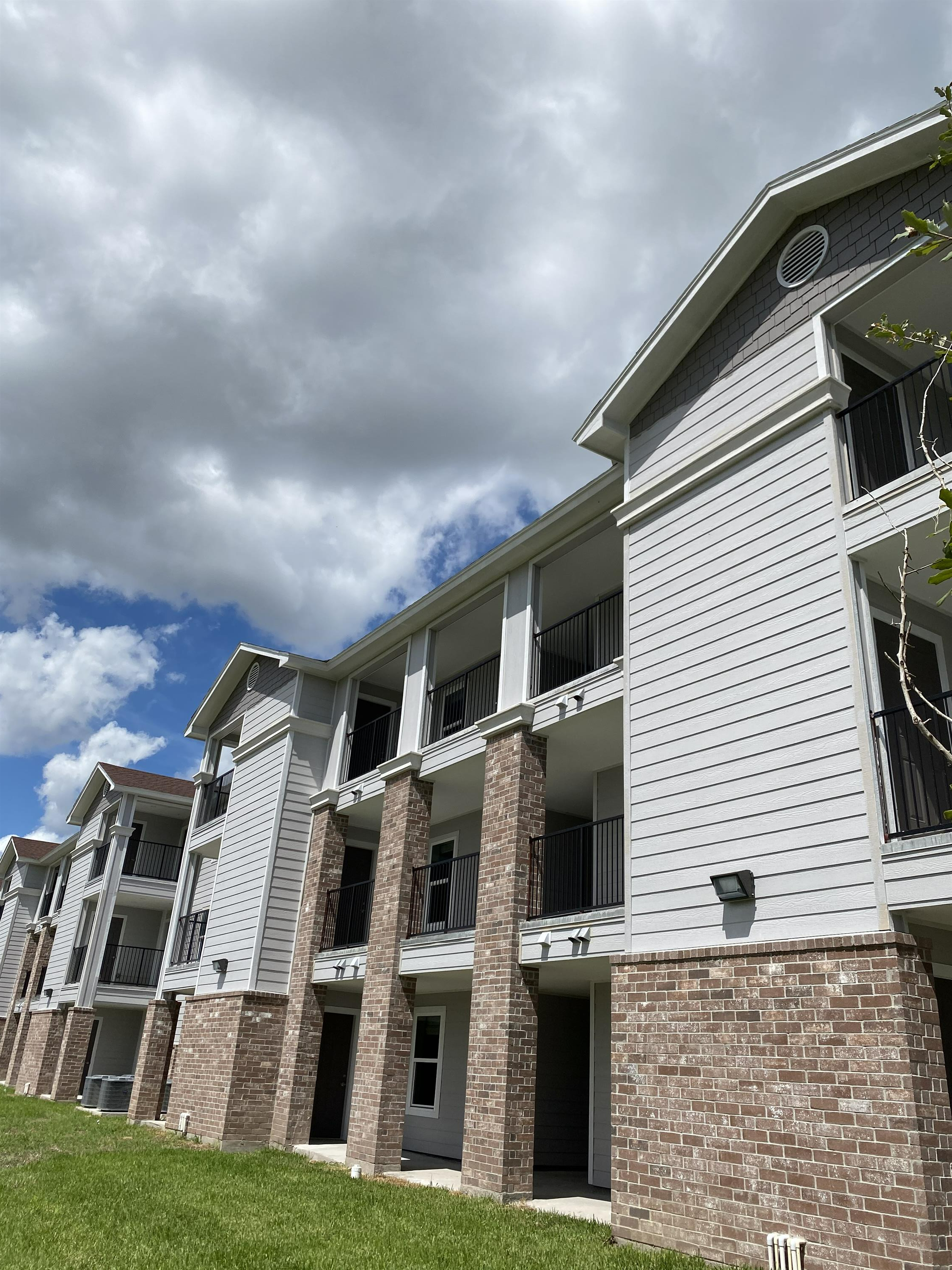 2100 Laredo Rd - Unit 1103